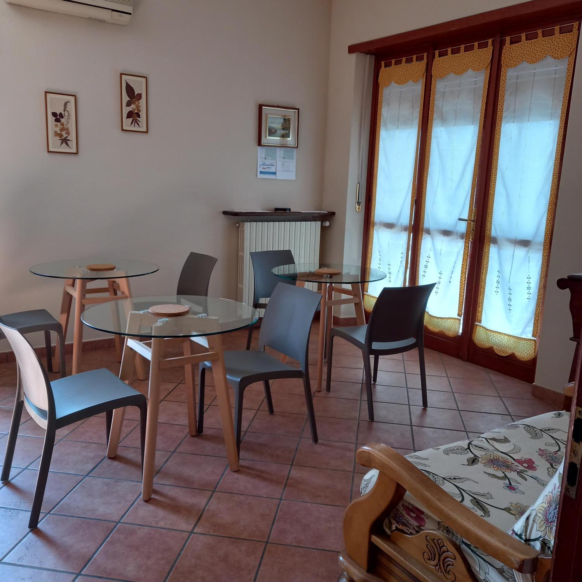 Locanda Cavallo Bianco - Affittacamere Robella 외부 사진
